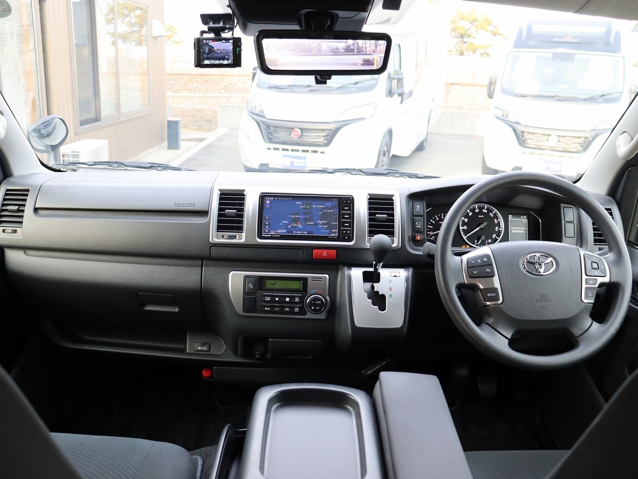 キャンピングカーバンコン