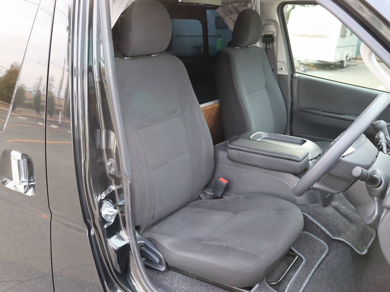 キャンピングカーバンコン