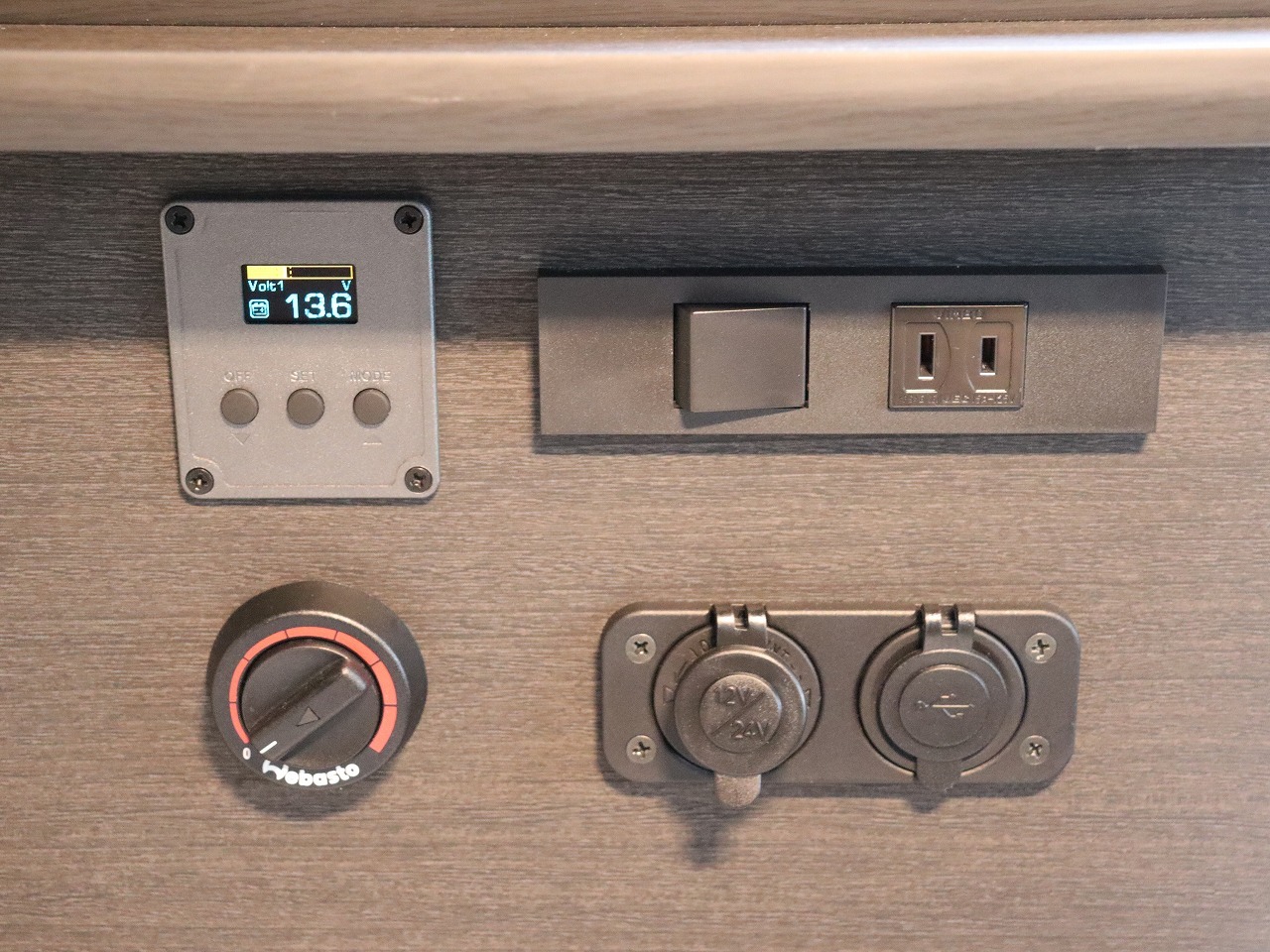 キャンピングカーバンコン