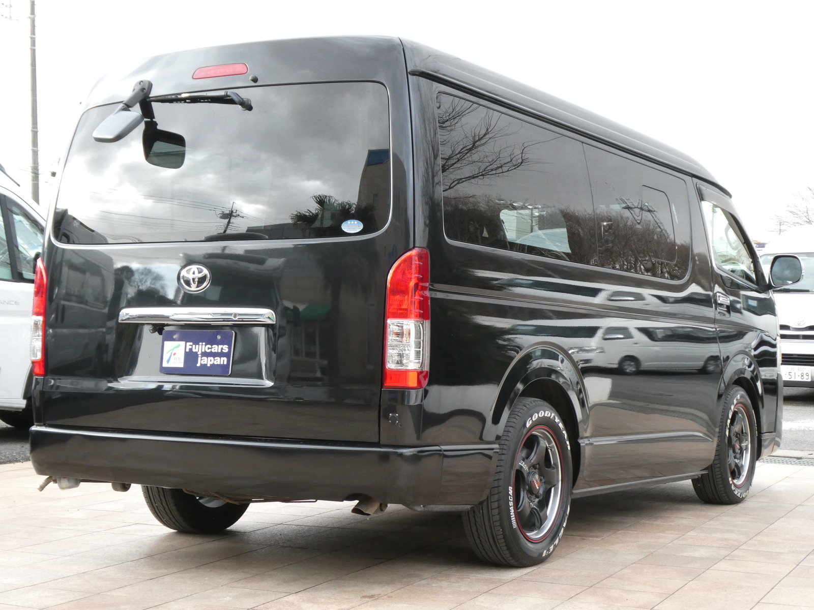 キャンピングカーバンコン