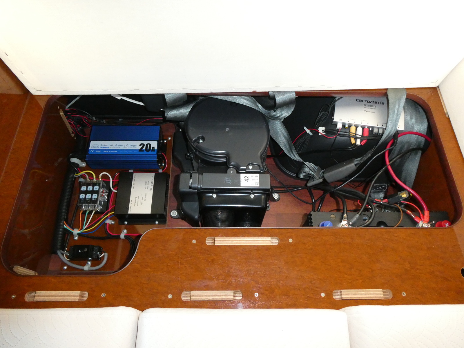 キャンピングカーバンコン