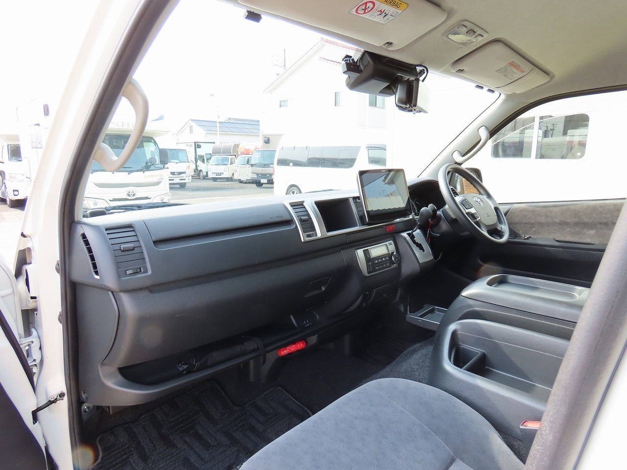 キャンピングカーバンコン