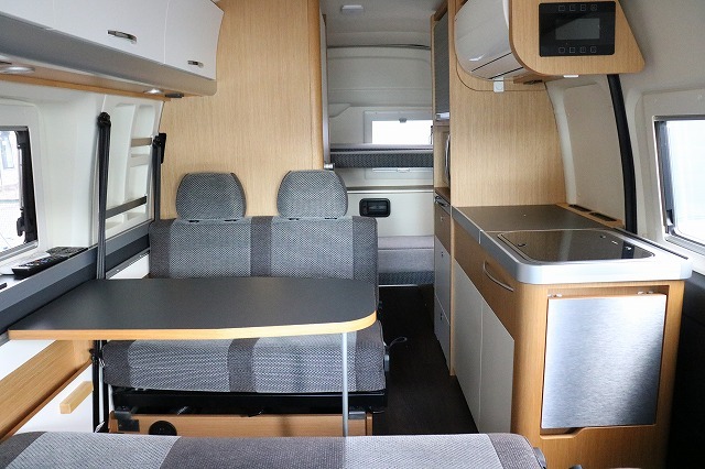 キャンピングカーバンコン