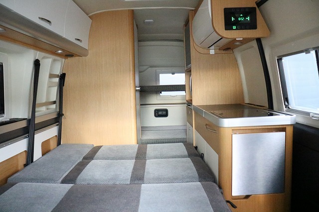 キャンピングカーバンコン