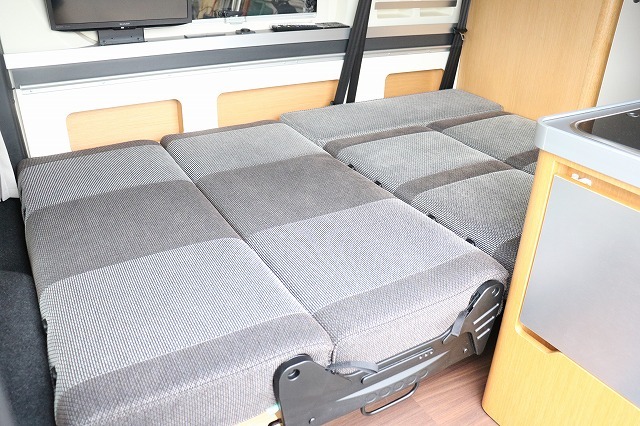 キャンピングカーバンコン