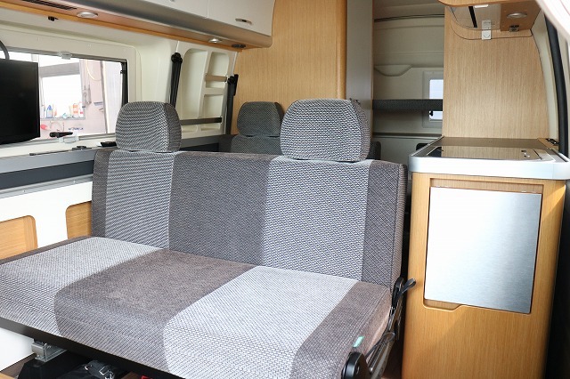 キャンピングカーバンコン