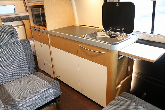 キャンピングカーバンコン