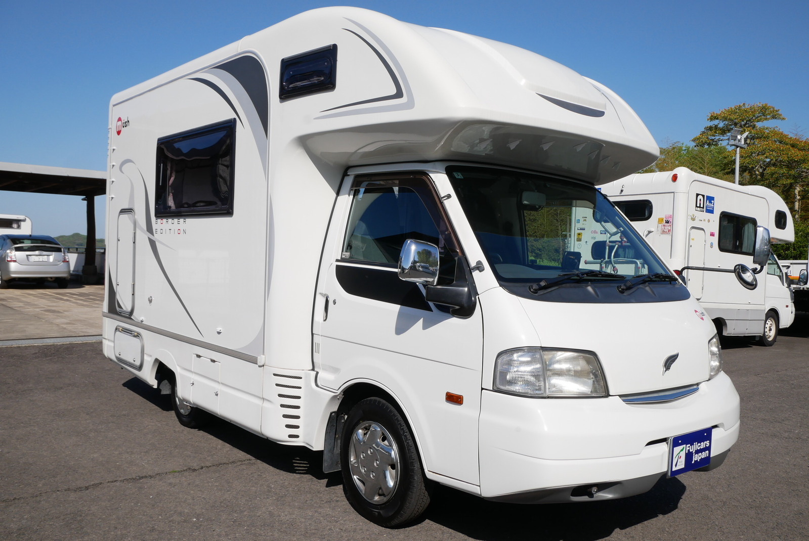 キャンピングカーキャブコン