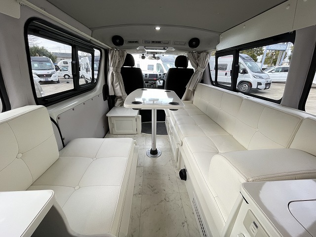 キャンピングカーバンコン