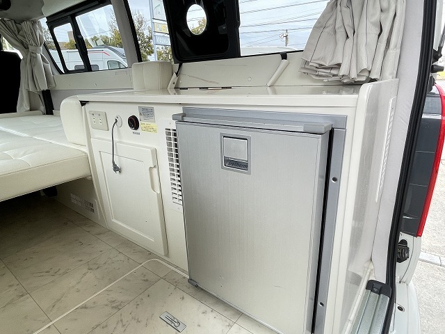 キャンピングカーバンコン