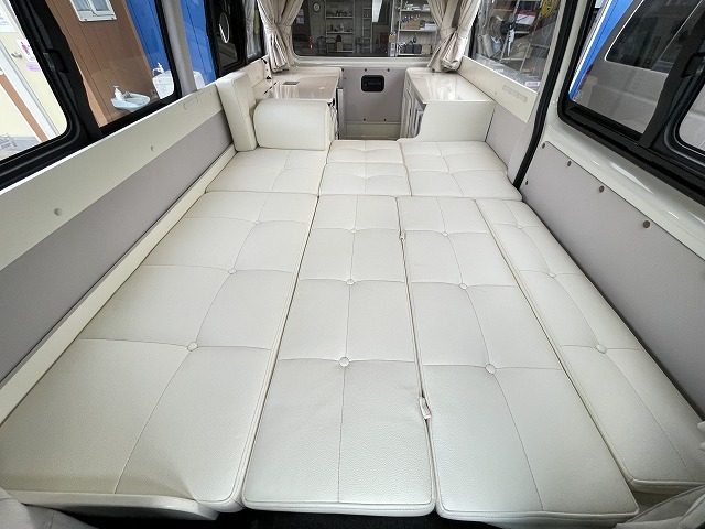 キャンピングカーバンコン