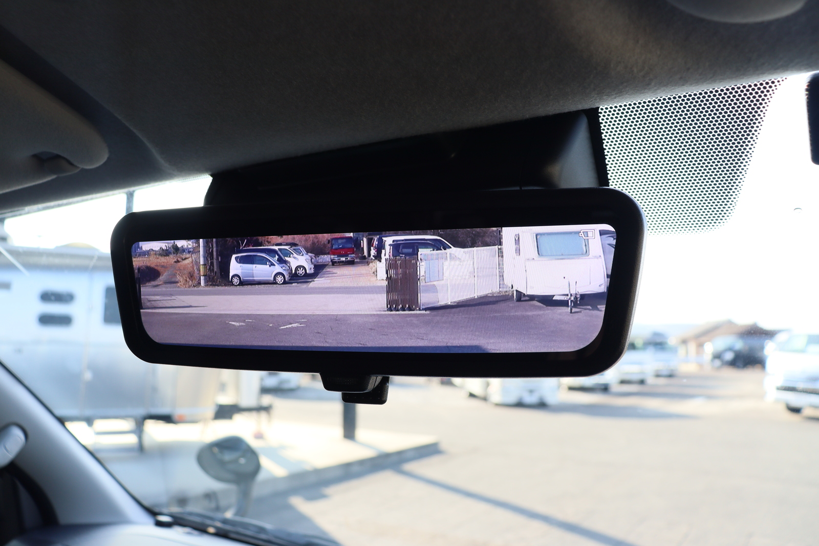 キャンピングカーバンコン