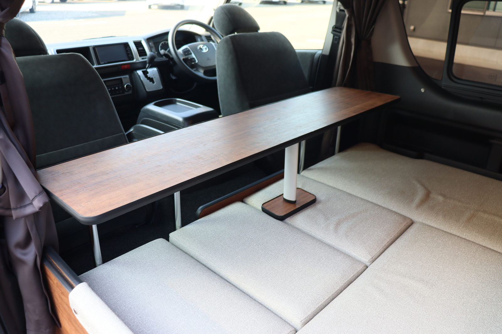 キャンピングカーバンコン