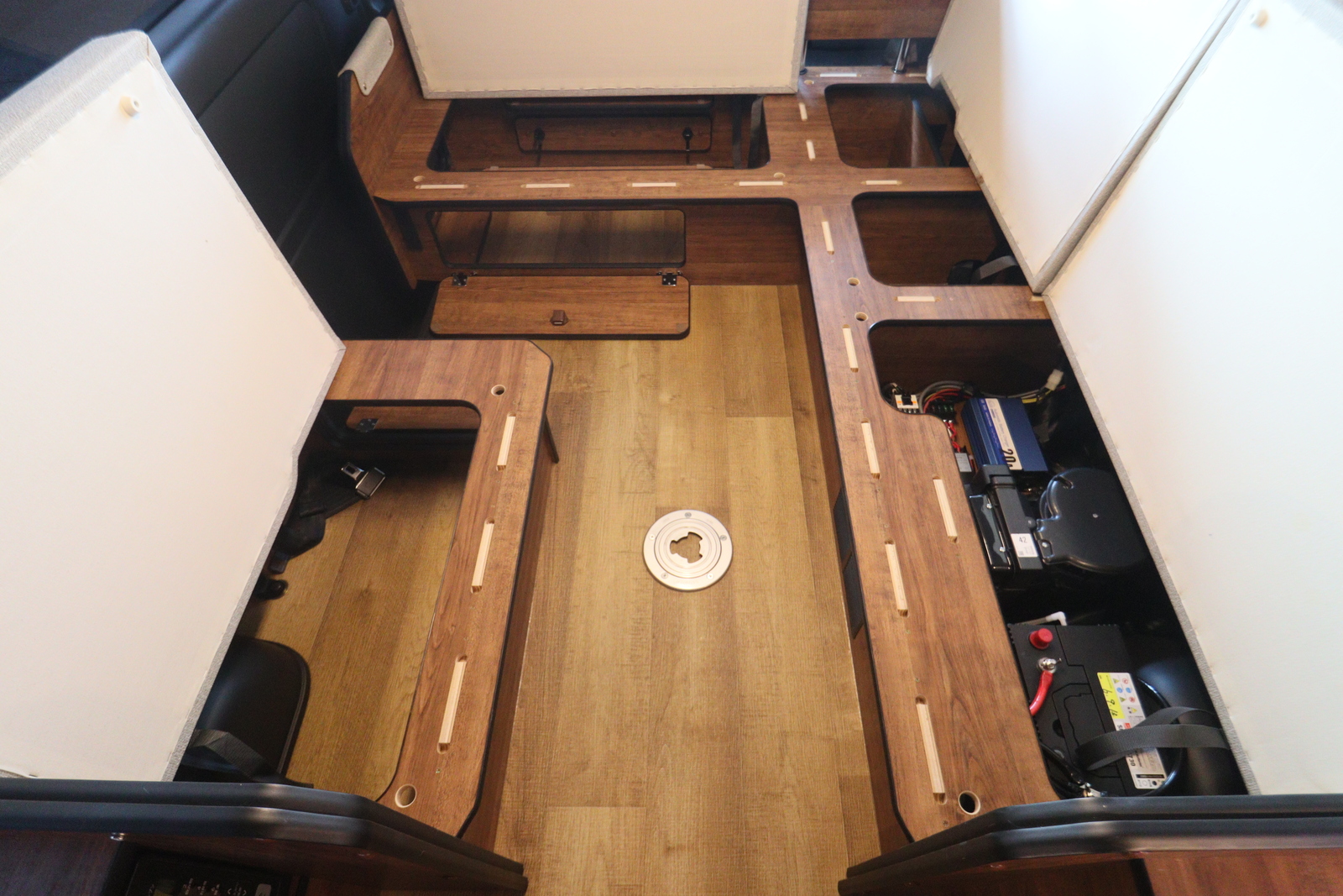 キャンピングカーバンコン