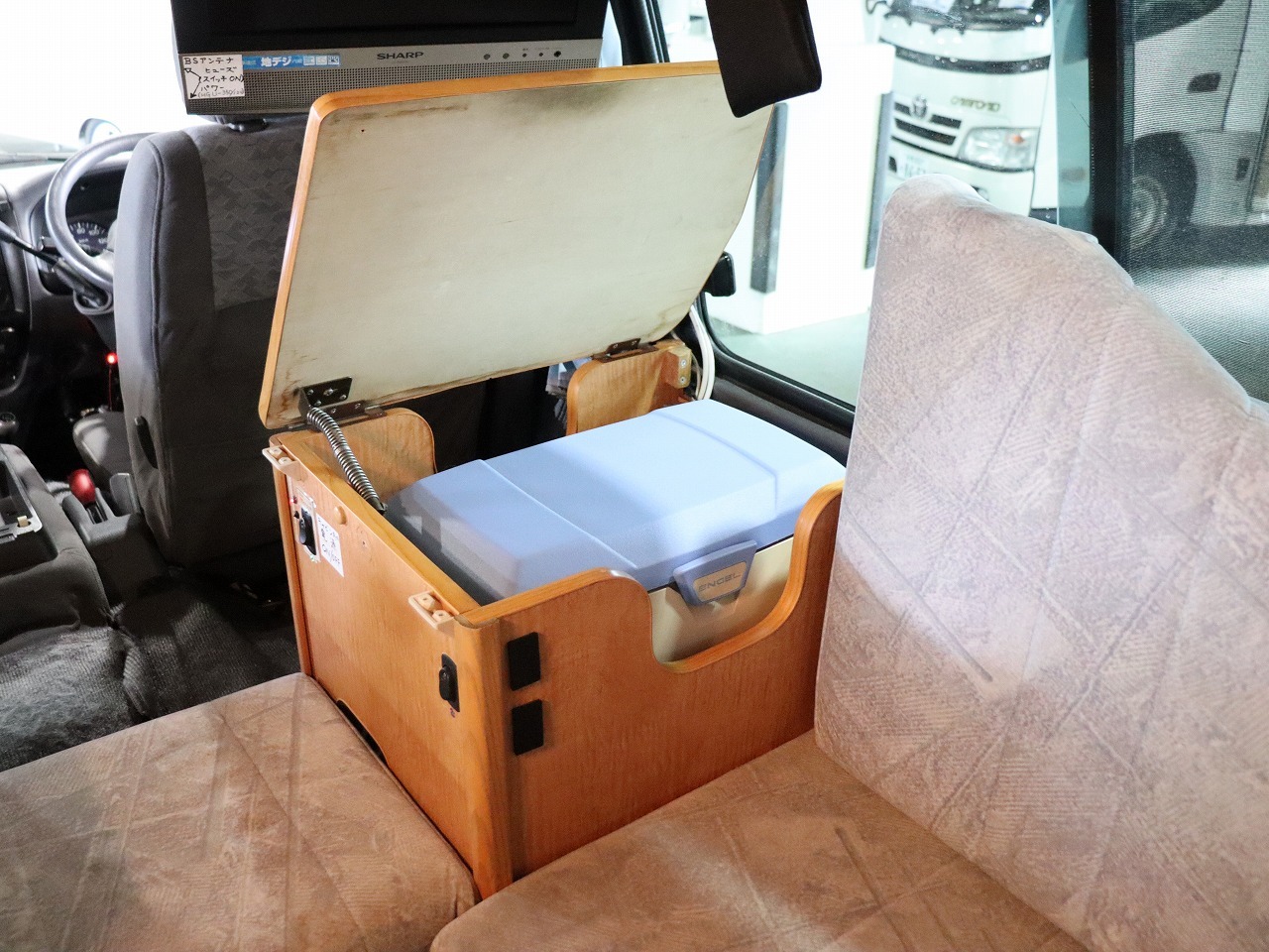 キャンピングカーバンコン