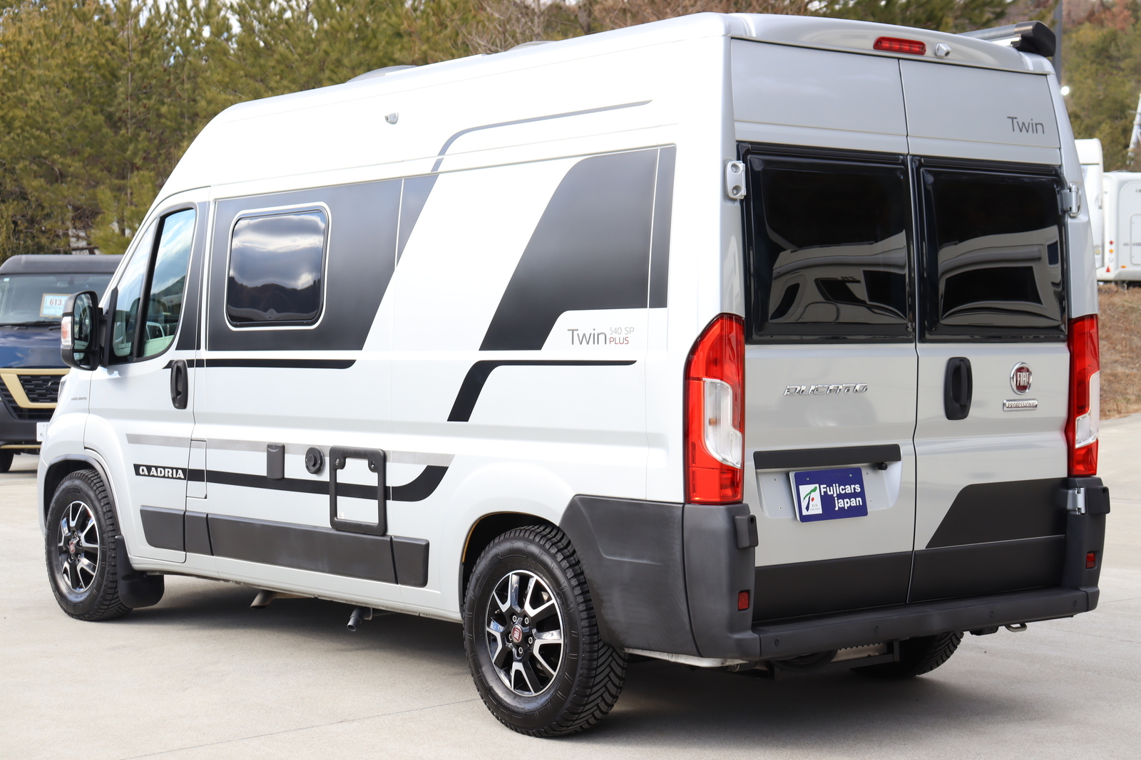 キャンピングカーバンコン