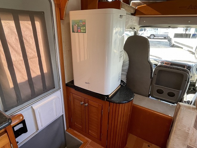 キャンピングカーキャブコン