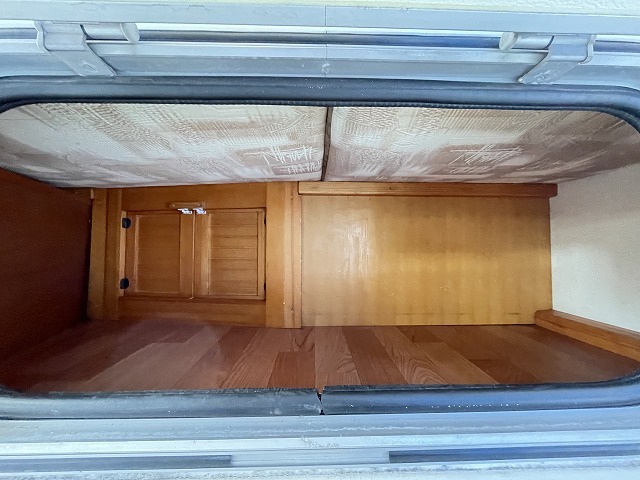 キャンピングカーキャブコン