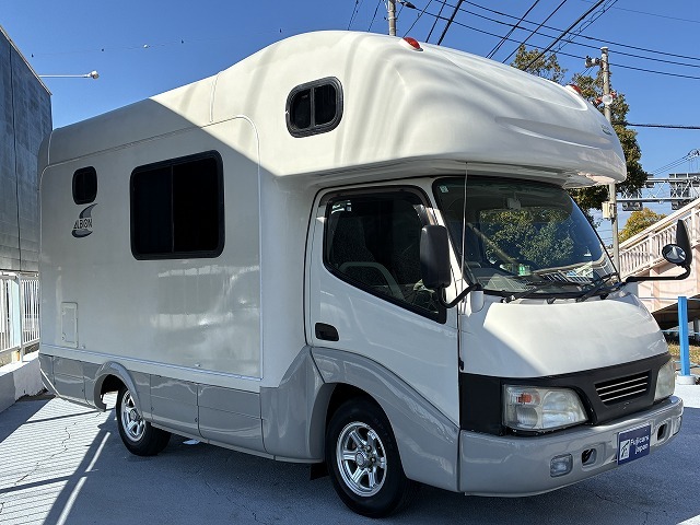 キャンピングカーキャブコン