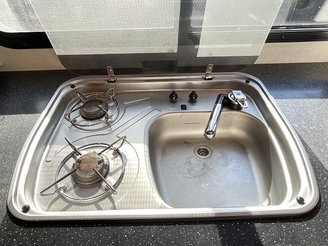 キャンピングカーキャブコン