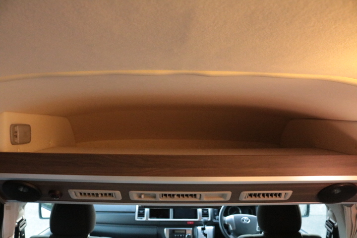 キャンピングカーバンコン