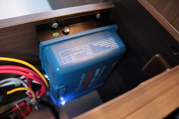 キャンピングカーバンコン