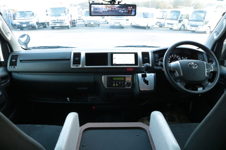 キャンピングカーバンコン