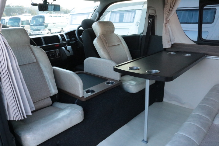 キャンピングカーバンコン