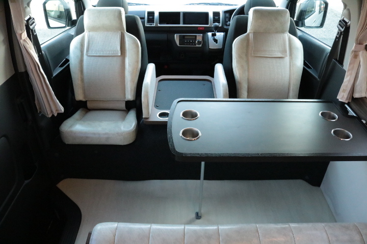 キャンピングカーバンコン