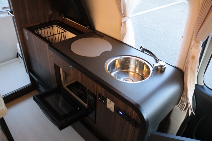 キャンピングカーバンコン