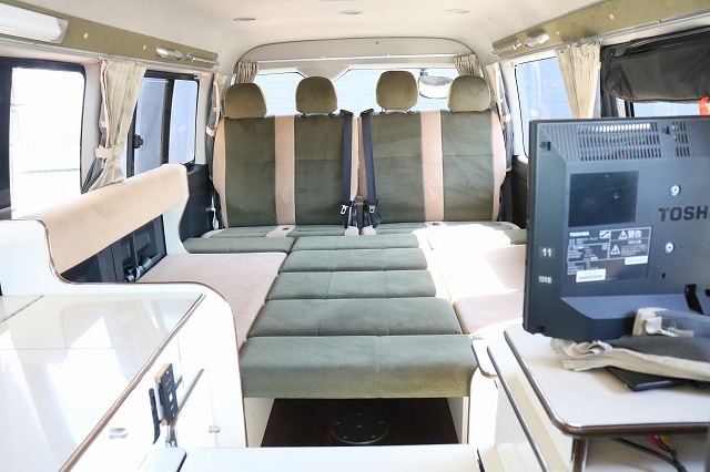 キャンピングカーバンコン