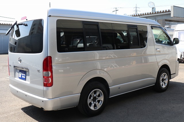 キャンピングカーバンコン