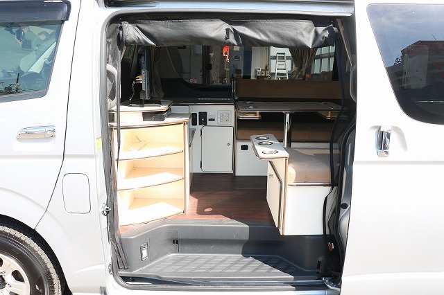 キャンピングカーバンコン