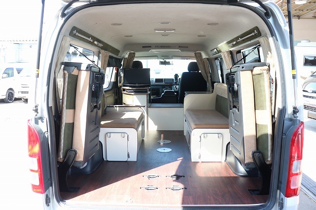 キャンピングカーバンコン