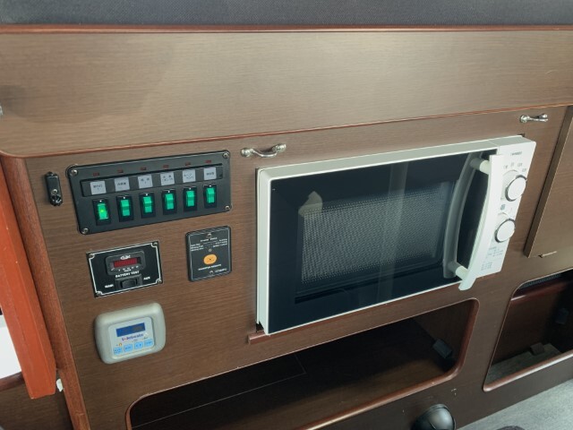 キャンピングカーバンコン