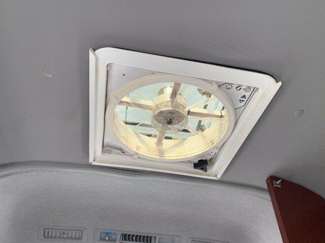 キャンピングカーバンコン