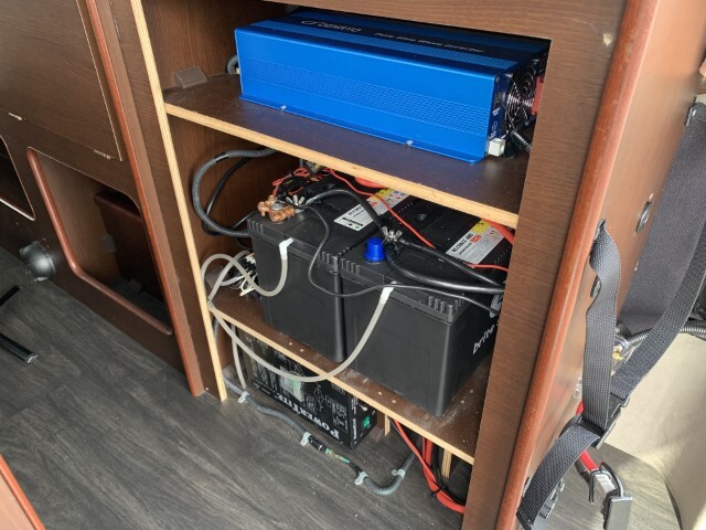 キャンピングカーバンコン