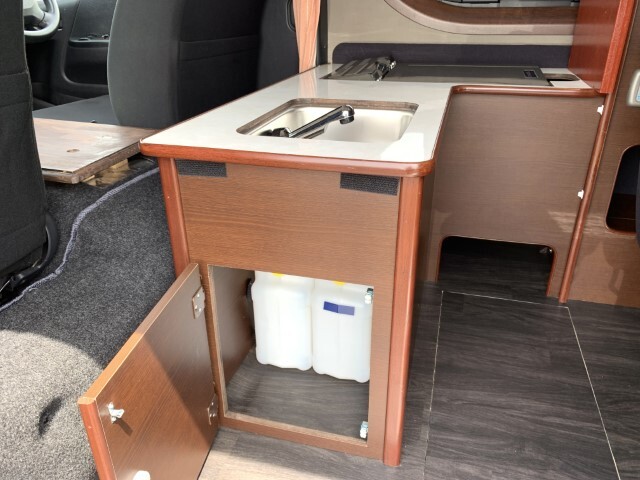 キャンピングカーバンコン