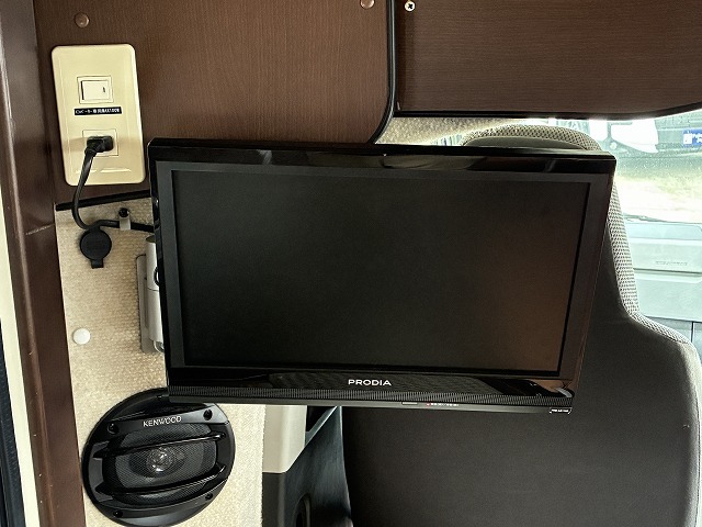 キャンピングカーキャブコン 