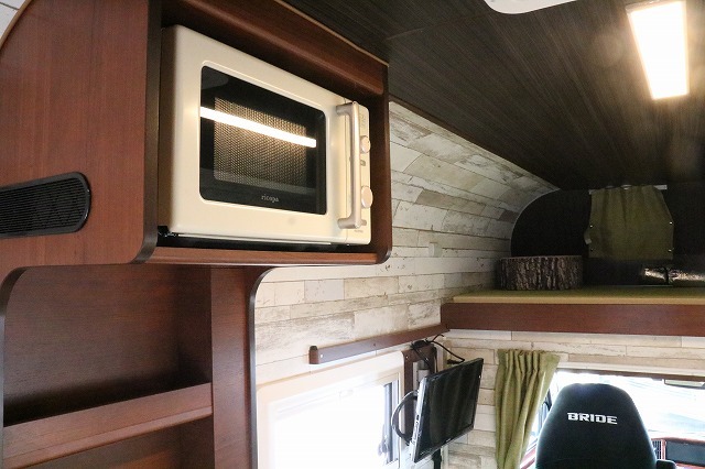 キャンピングカーキャブコン