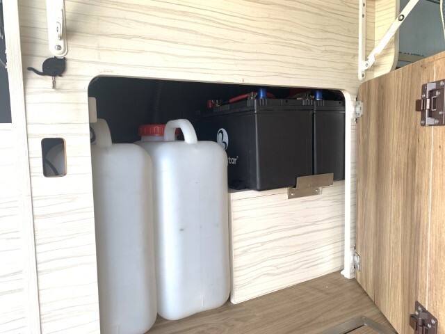 キャンピングカーバンコン