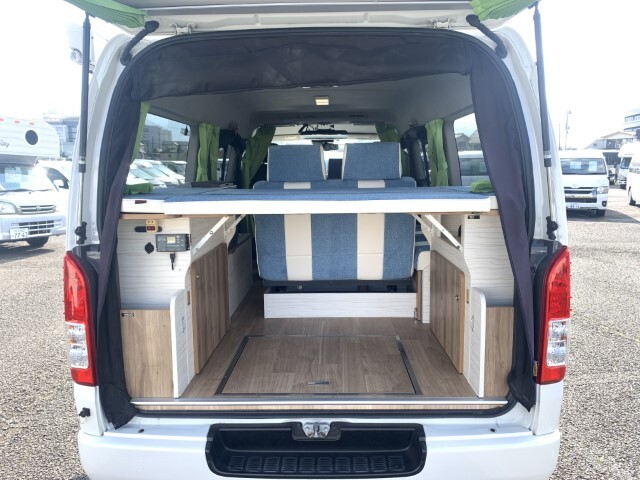 キャンピングカーバンコン