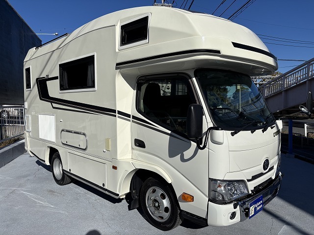 キャンピングカーキャブコン