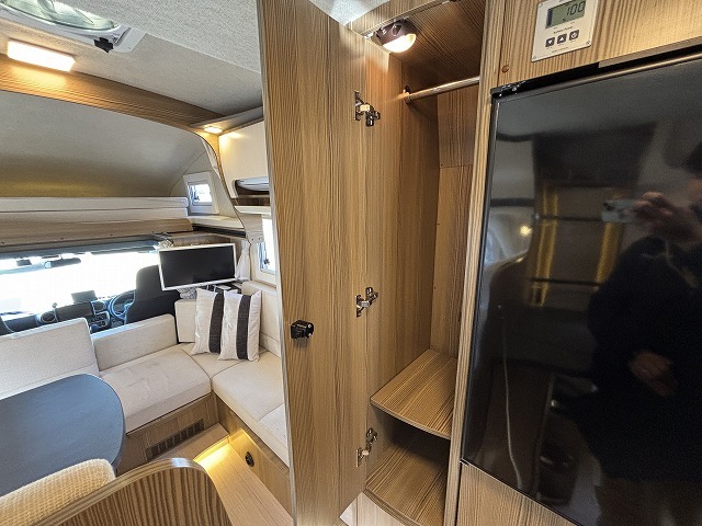 キャンピングカーキャブコン