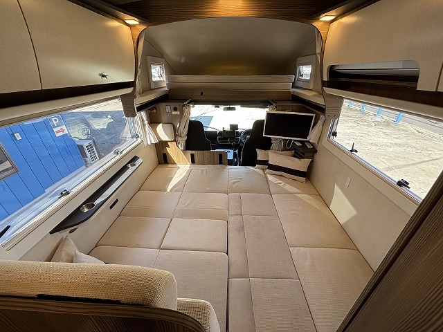 キャンピングカーキャブコン