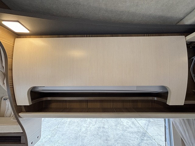 キャンピングカーキャブコン