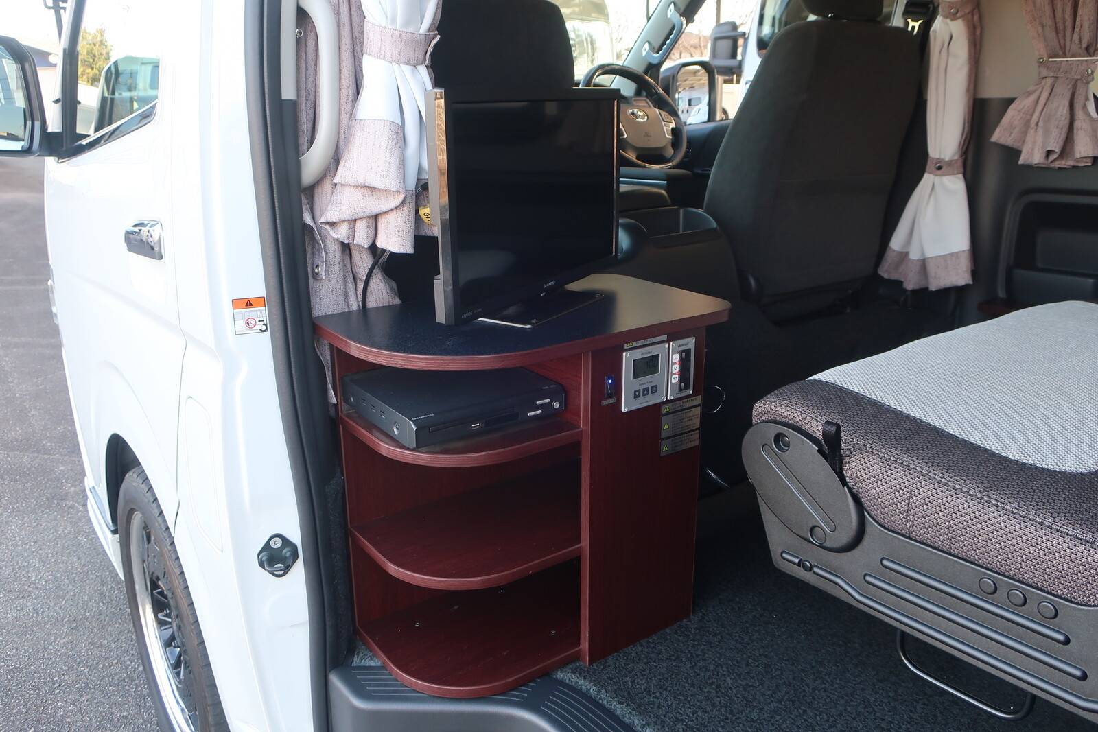 キャンピングカーバンコン