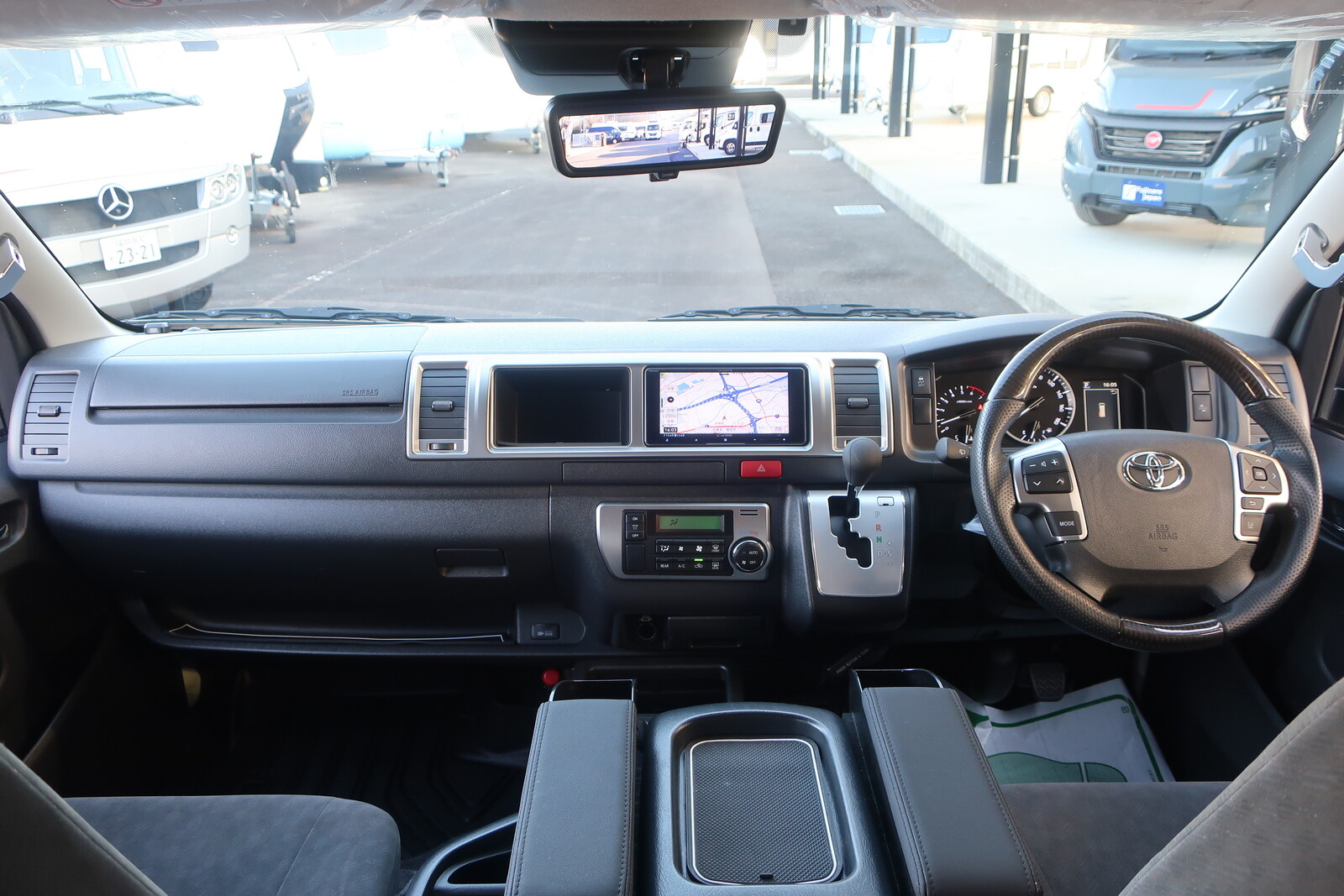 キャンピングカーバンコン