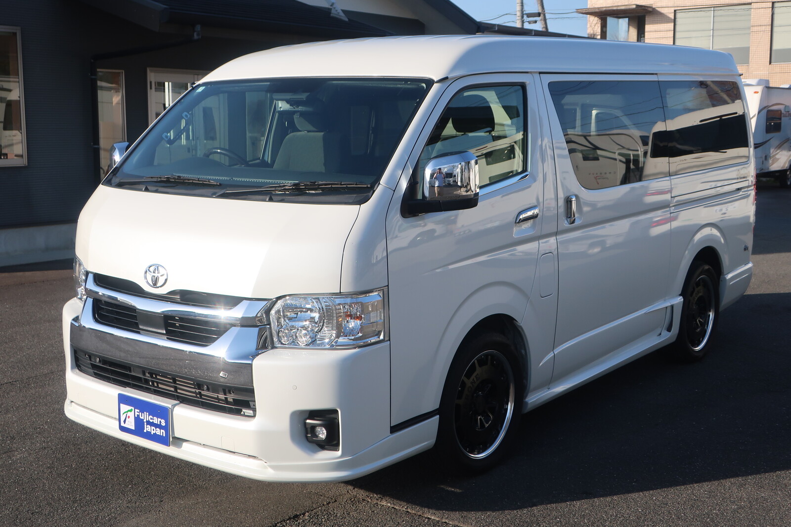 キャンピングカーバンコン