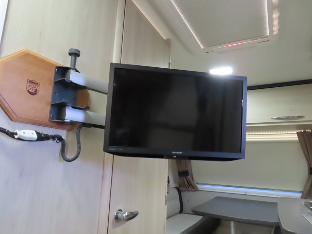 キャンピングカートレーラー